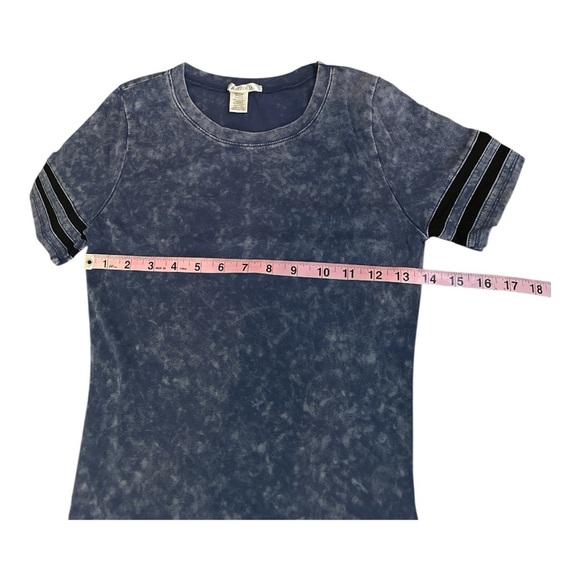 Bozzolo Women’s Medium Blue Mineral Wash Tee – Short Sleeve Casual Top - Picture 2 of 5